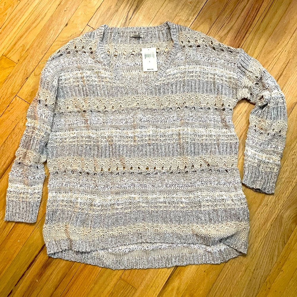 NEW Lucky brand woman’s v neck sweater size large L Beige Cream Gray NWT